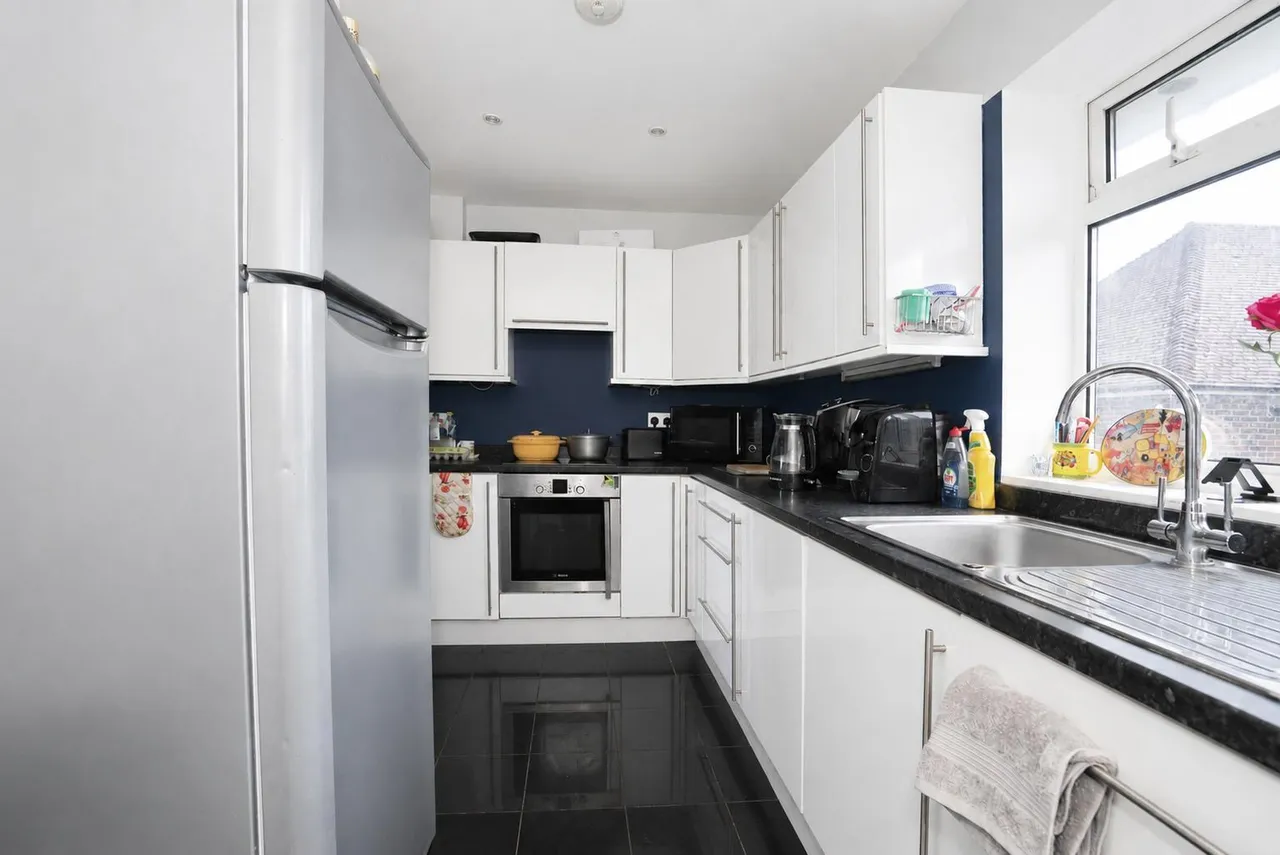 Greenways, Haywards Heath, RH16, photo 7
