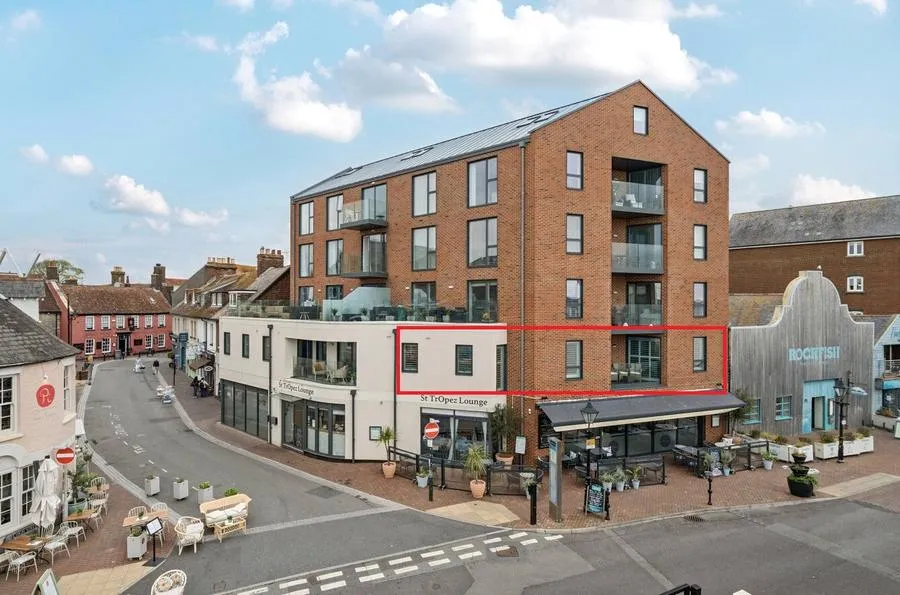 High Street, Poole, BH15, photo 17