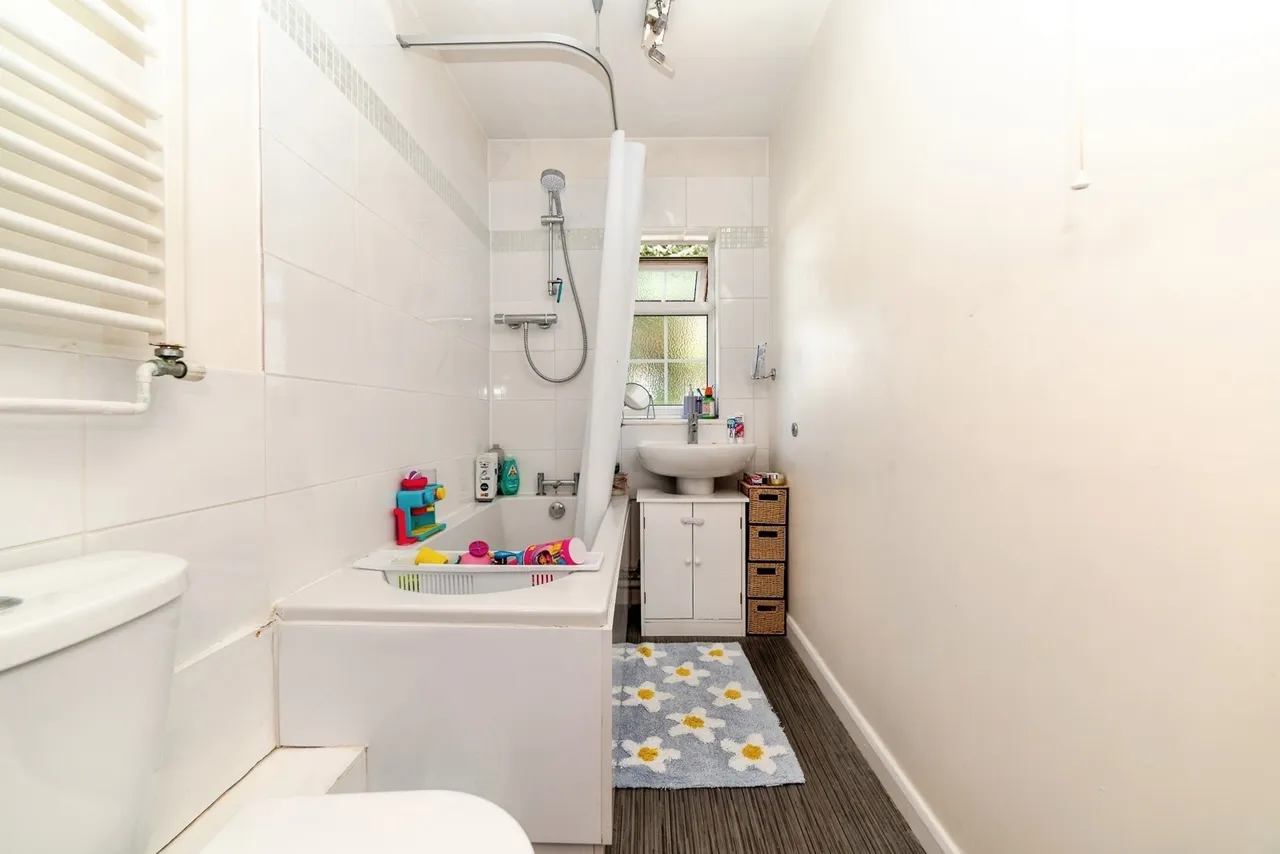 The Paddocks, Potton, Sandy, Bedfordshire, SG19, photo 11