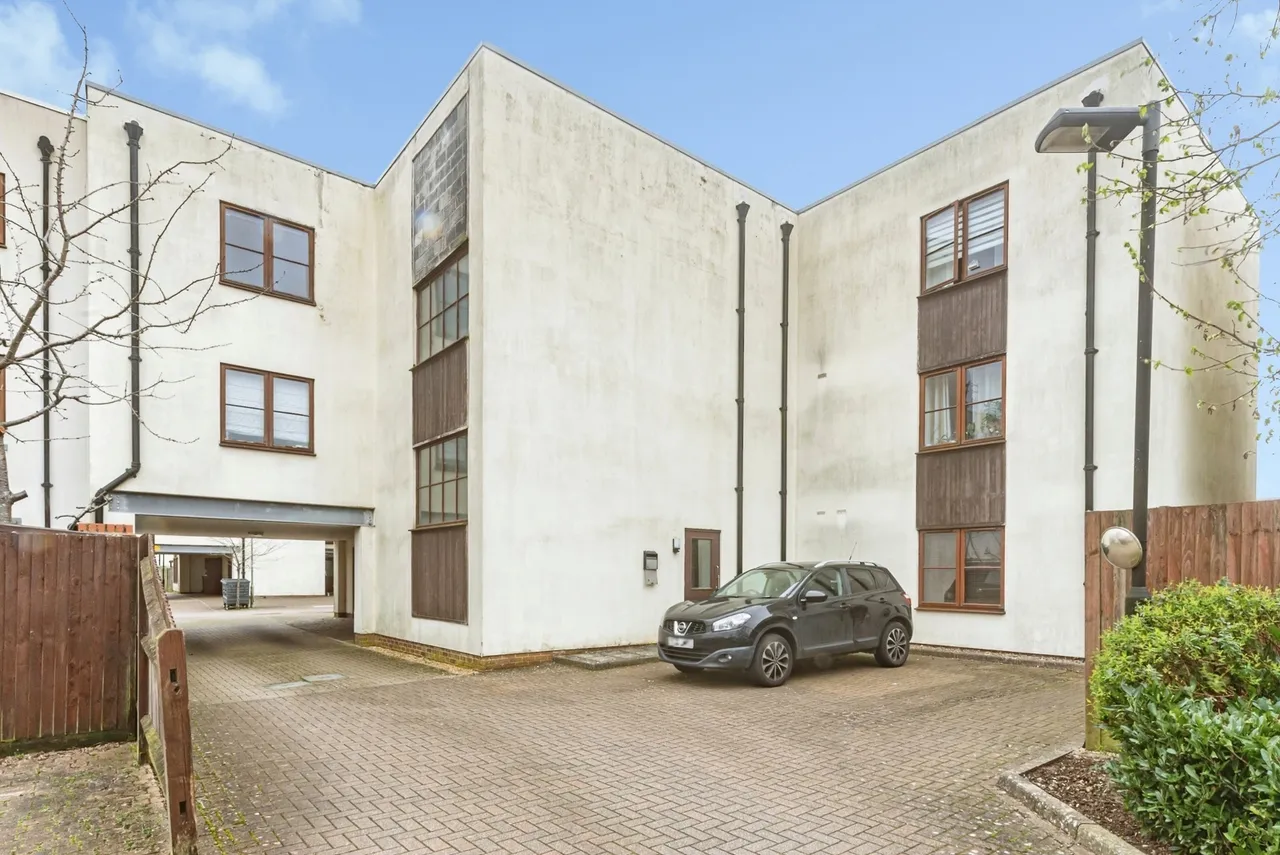 Greenlands Road, Basingstoke, RG24, photo 19