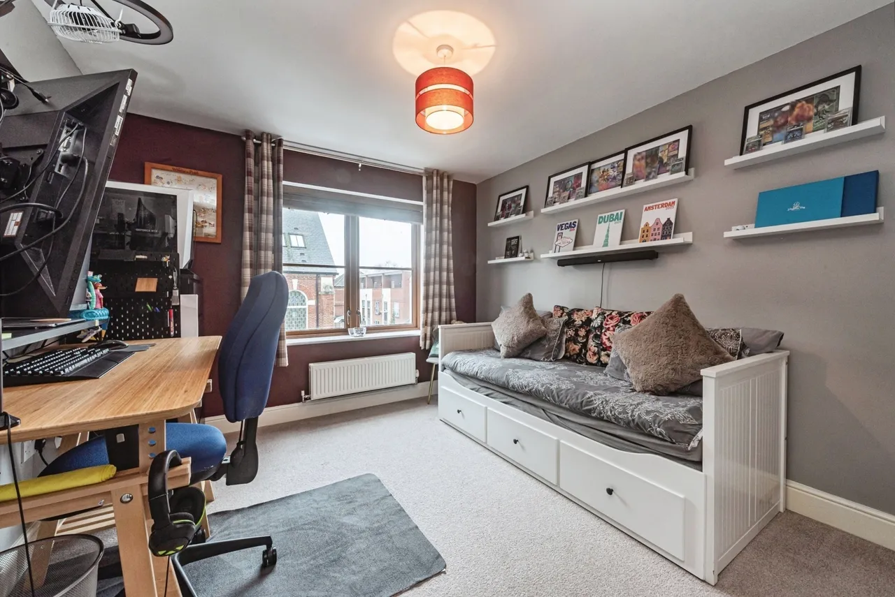 Greenlands Road, Basingstoke, RG24, photo 11