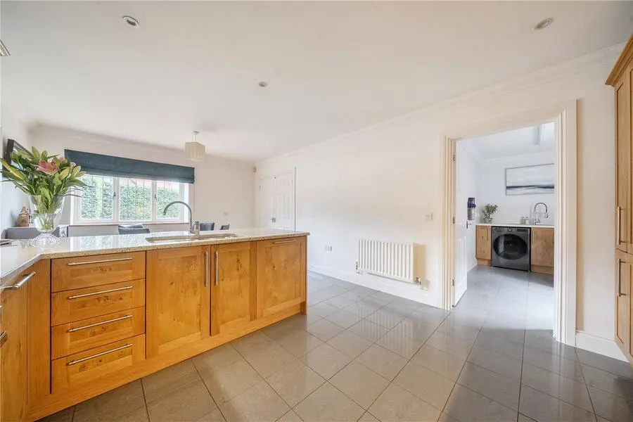 Lincoln View, Thatcham, RG18, photo 14