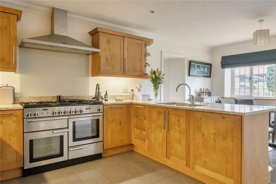Lincoln View, Thatcham, RG18, photo 12
