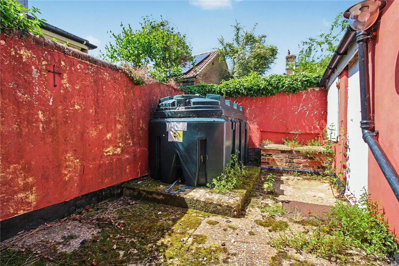 Bramfield Road, Wenhaston, IP19, photo 22