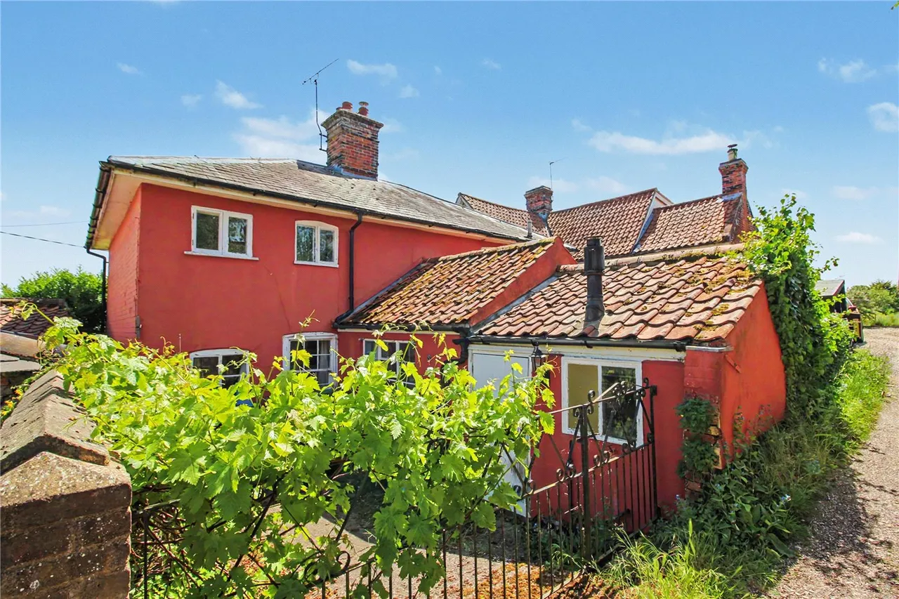 Bramfield Road, Wenhaston, IP19, photo 23