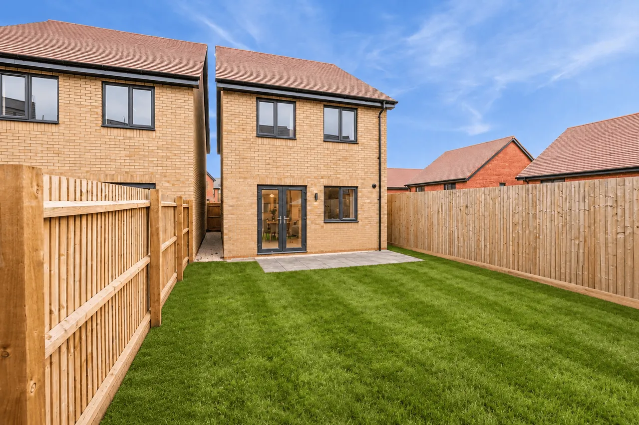 Off Calverton Lane, Milton Keynes, MK8, photo 9