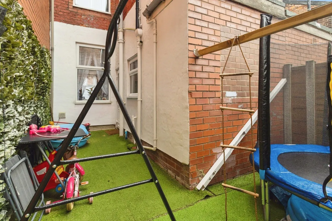 Granville Street, Ashton-under-Lyne, OL6, photo 16