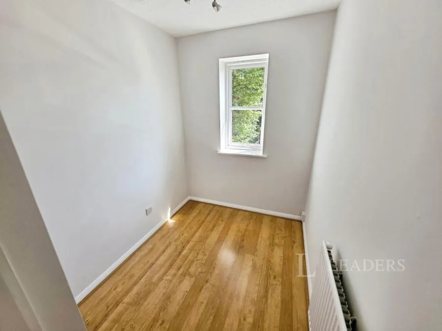 Challinor, Harlow, CM17, photo 9