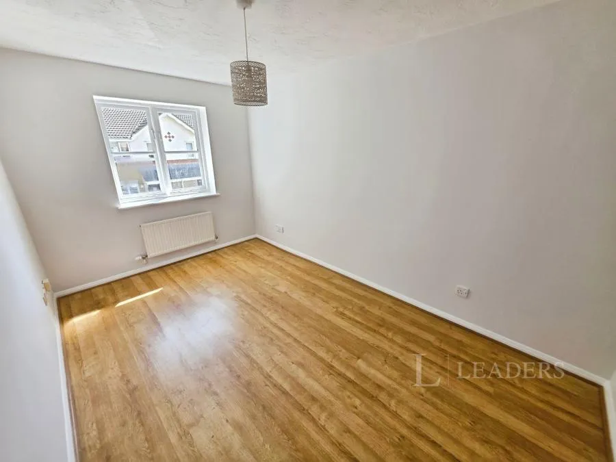 Challinor, Harlow, CM17, photo 8