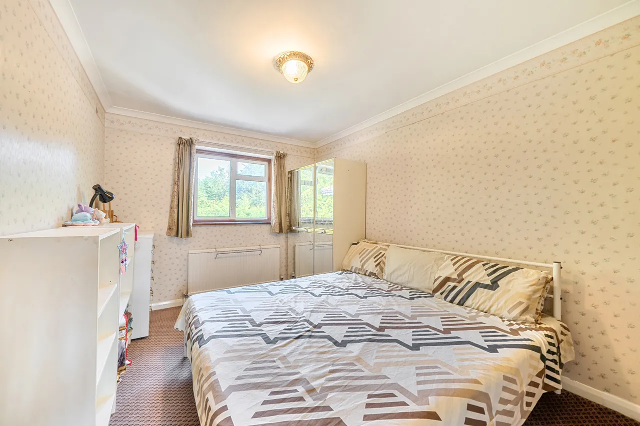 Brookdene Drive, Northwood, HA6, photo 11