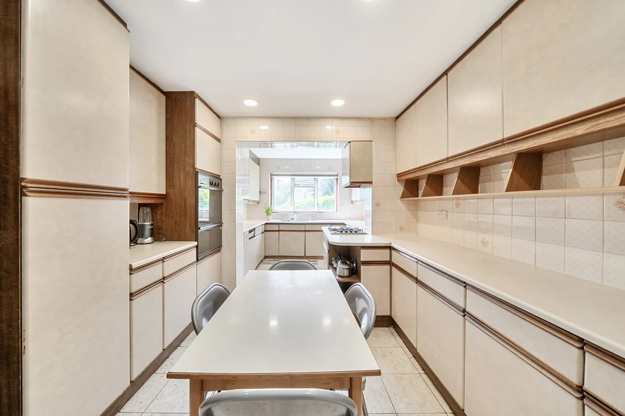 Brookdene Drive, Northwood, HA6, photo 8
