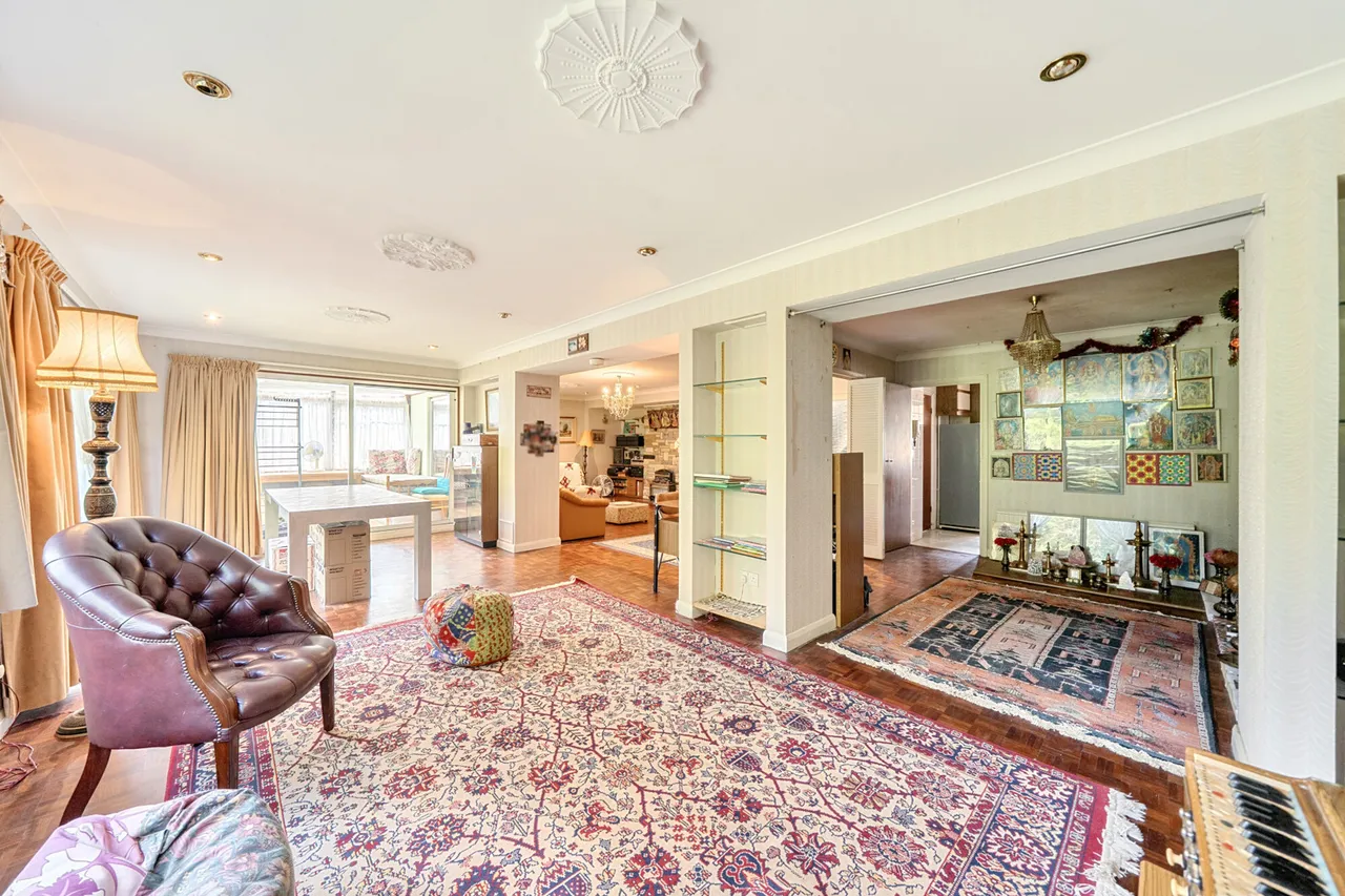 Brookdene Drive, Northwood, HA6, photo 6