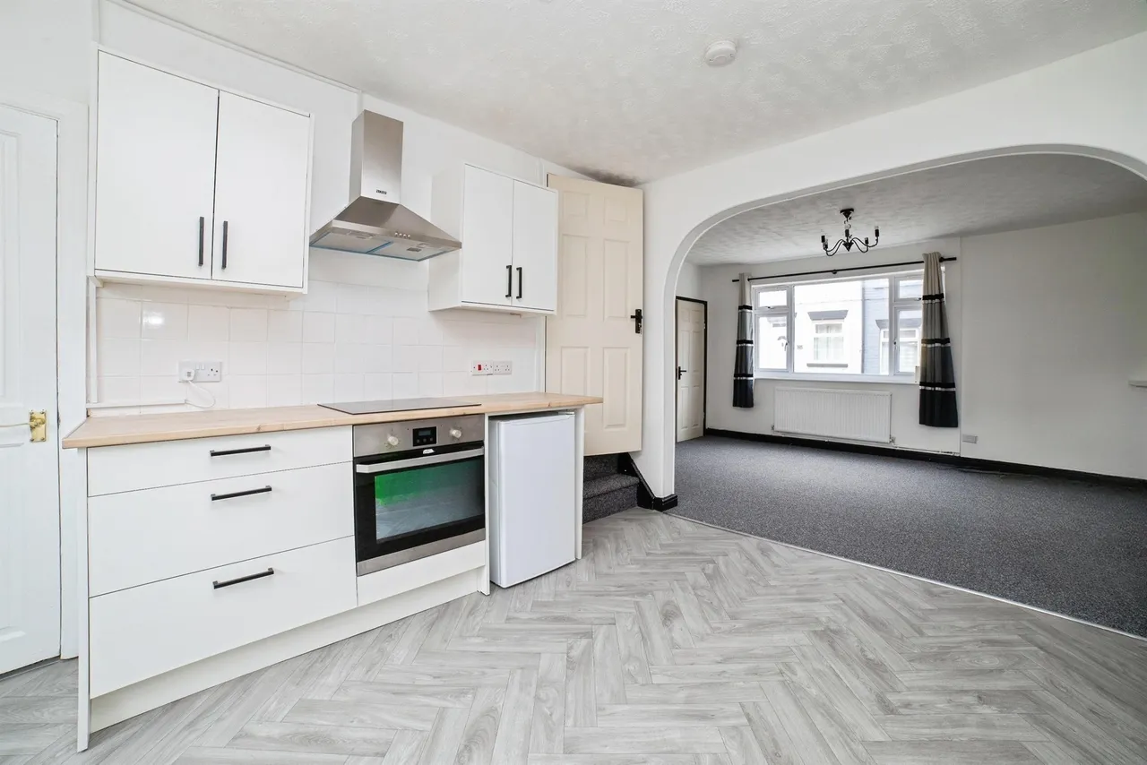 Portland Street, New Houghton, NG19, photo 4
