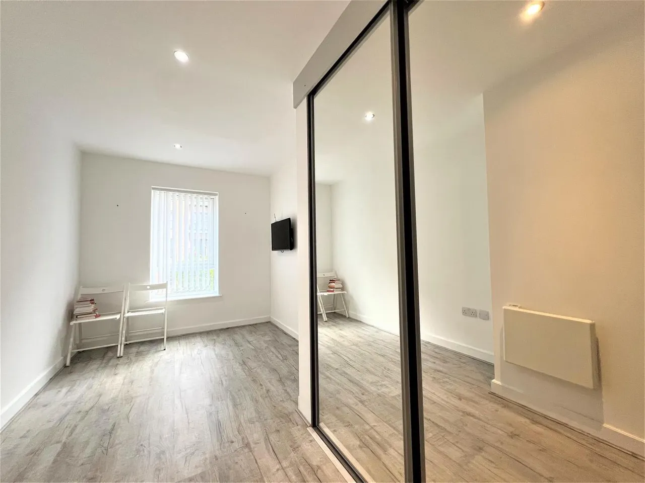Commander Avenue, London, photo 5