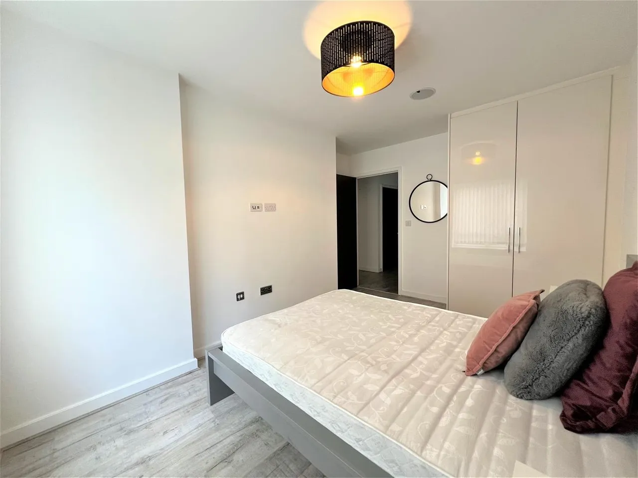Commander Avenue, London, photo 4