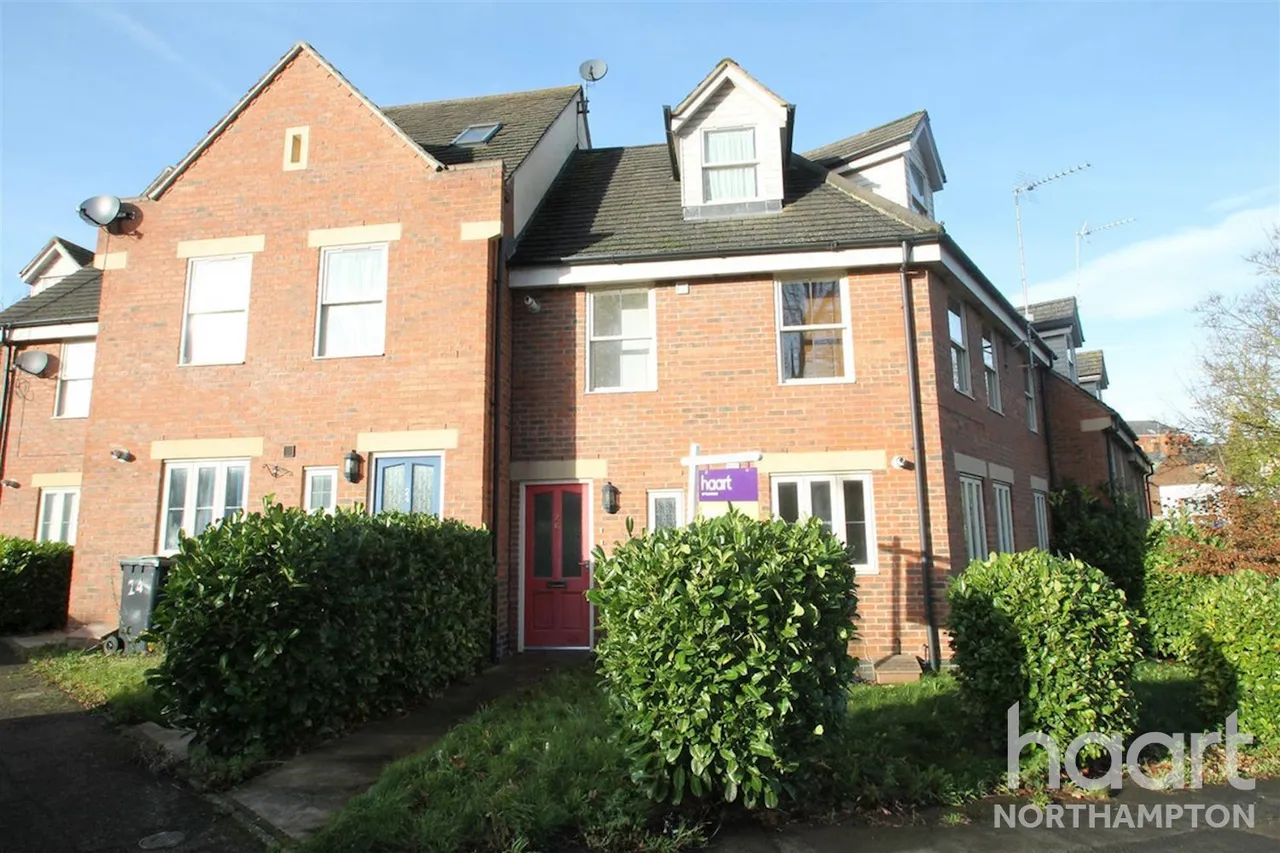 1 bed flat to rent, South Park Rushden, NN10