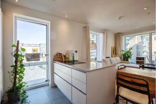 West Parkside, London, SE10, photo 2
