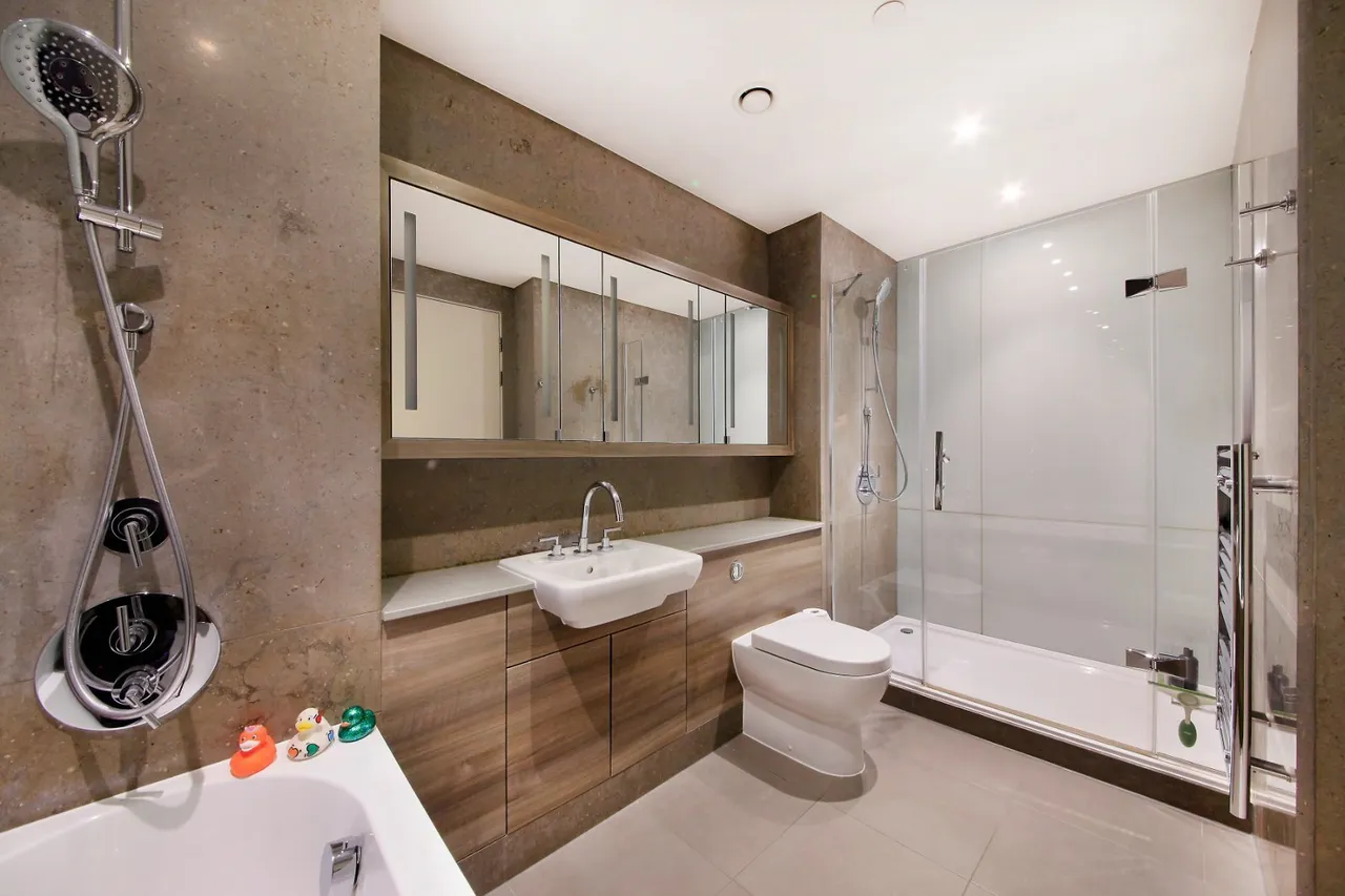 Juniper Drive, London, SW18, photo 10
