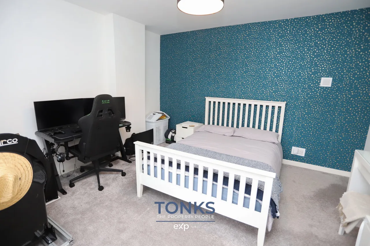 Crendon Road, Rowley Regis, B65, photo 15