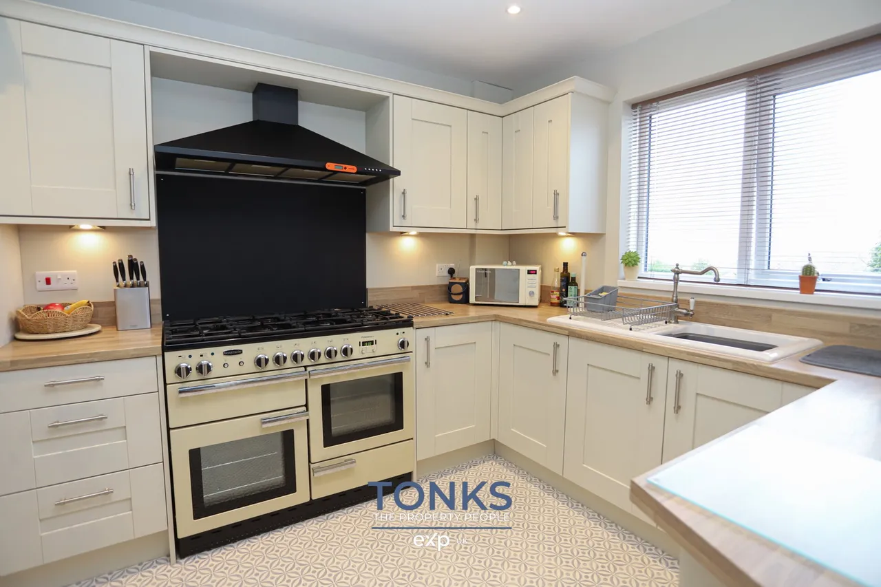 Crendon Road, Rowley Regis, B65, photo 6