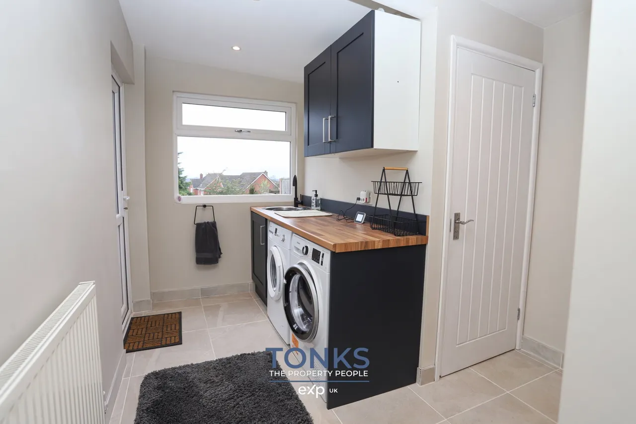 Crendon Road, Rowley Regis, B65, photo 8