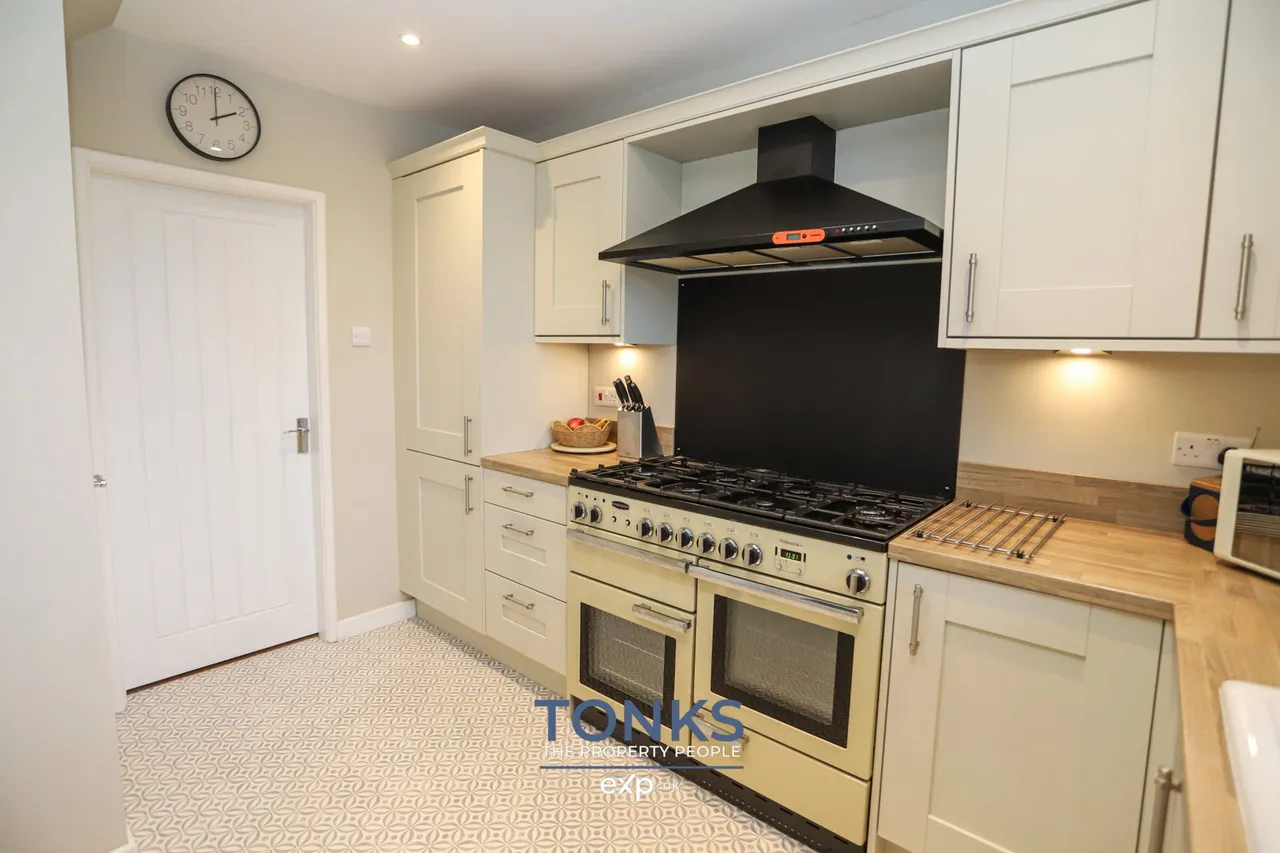 Crendon Road, Rowley Regis, B65, photo 7