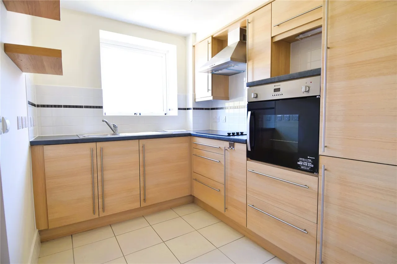Hanbury Road, Droitwich, Worcestershire, WR9 8GD, photo 2