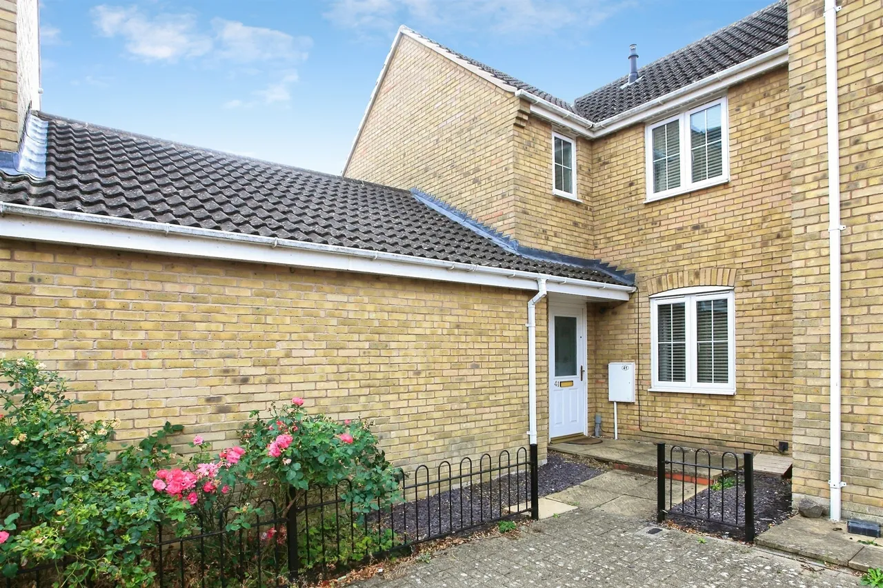 3 bed house for sale, Boleyn Avenue, Peterborough, PE2