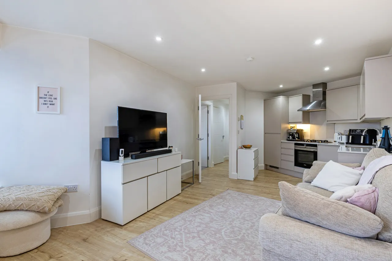 The Broadway, Stanmore, HA7, photo 7