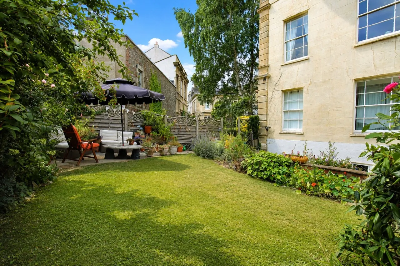 Victoria Square, Clifton, BS8, photo 14