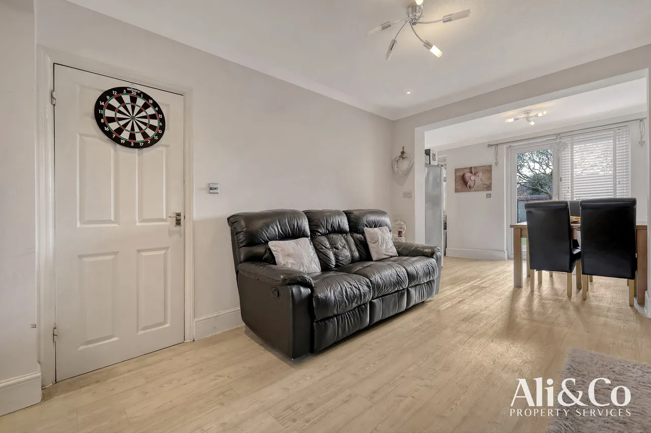 Lodge Lane, Grays, Essex, RM17 5PT, photo 7
