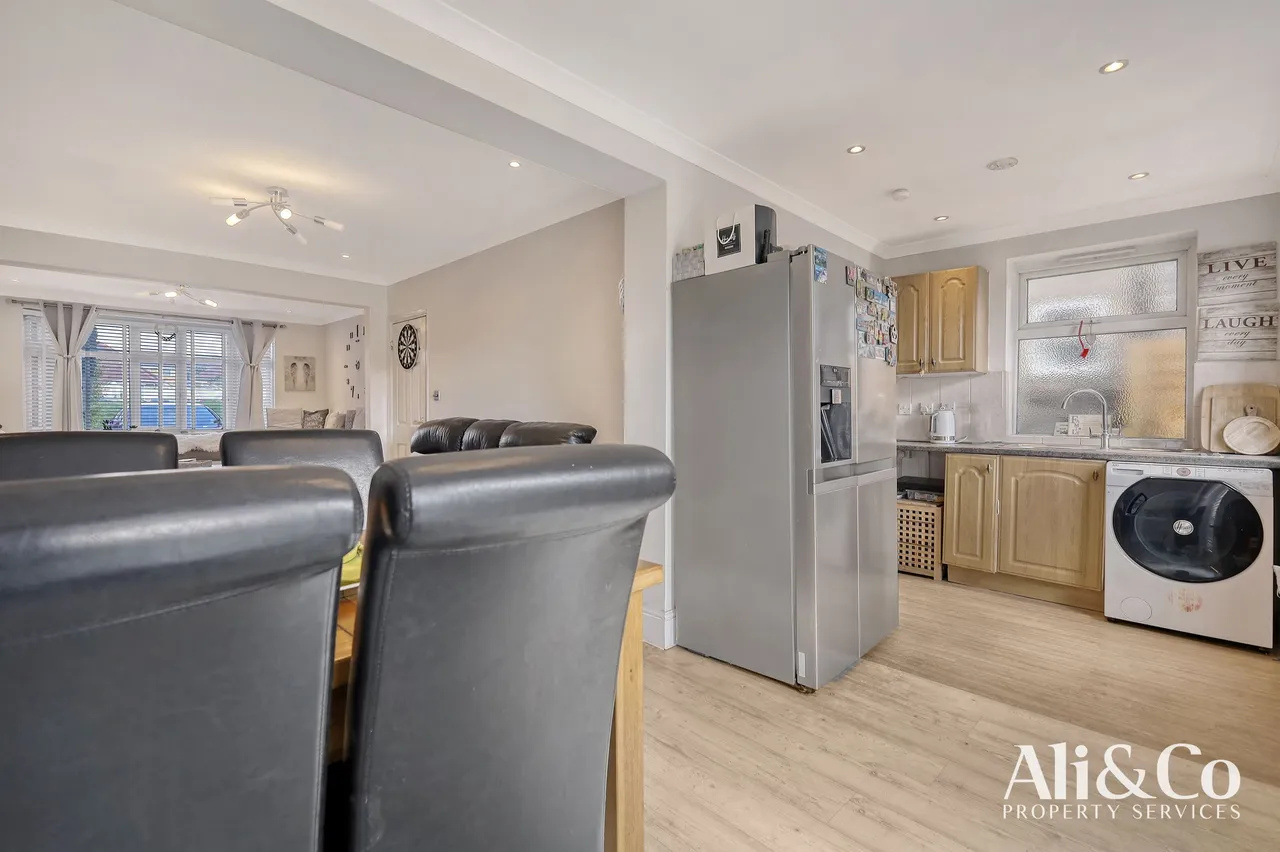 Lodge Lane, Grays, Essex, RM17 5PT, photo 8