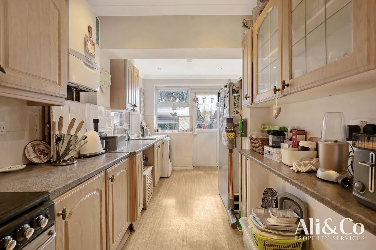Lodge Lane, Grays, Essex, RM17 5PT, photo 11