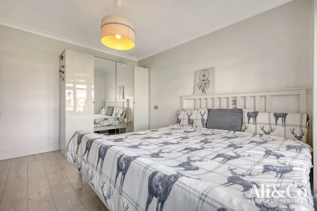 Lodge Lane, Grays, Essex, RM17 5PT, photo 17