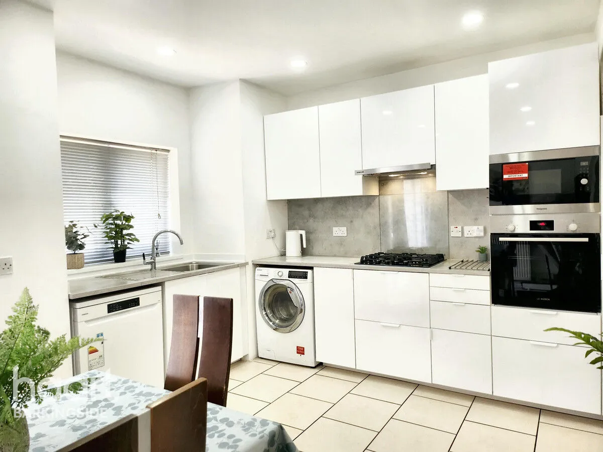 Bute Road, Barkingside, IG6, photo 15