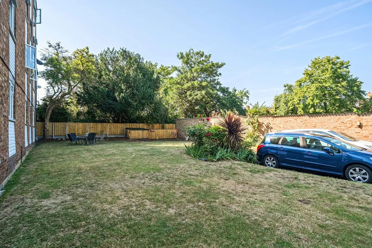 Burnt Ash Hill, SE12, photo 9