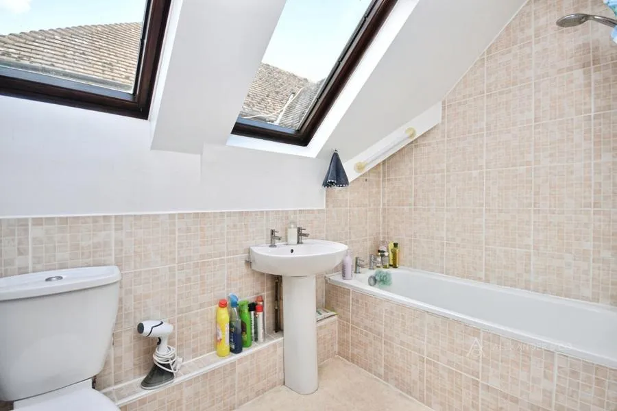 Baker Street, Waddesdon, HP18, photo 11