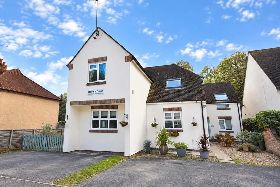 3 bed flat to rent, Baker Street, Waddesdon, HP18