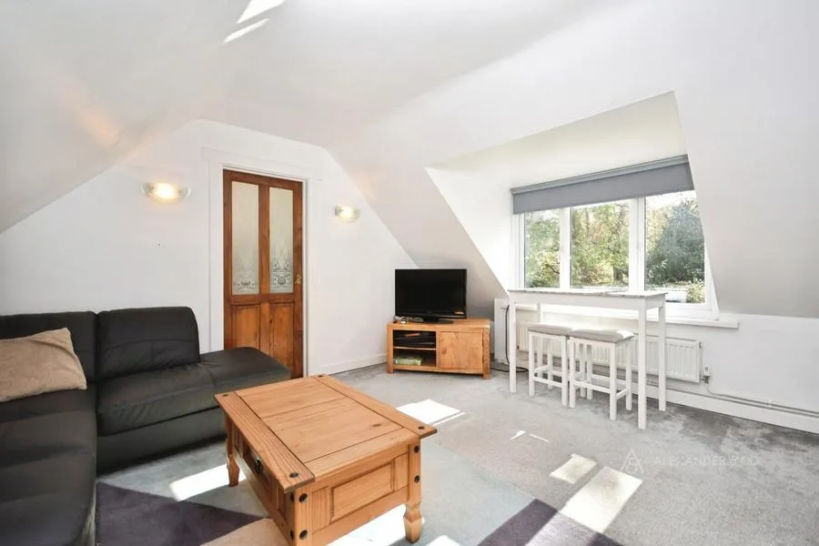 Baker Street, Waddesdon, HP18, photo 3