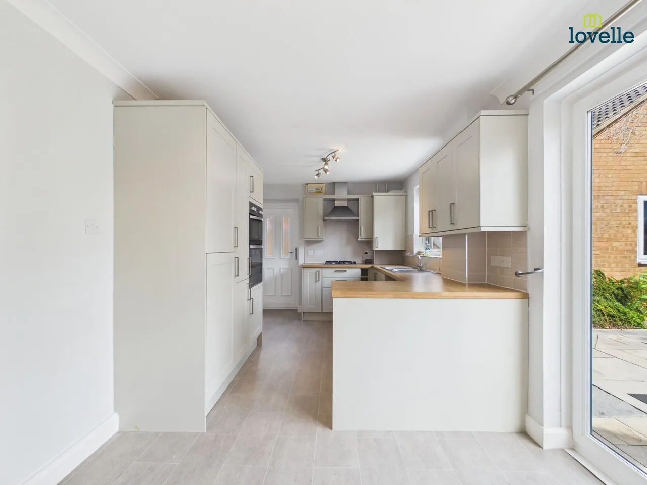 Lincoln Road, Dunholme, LN2, photo 13
