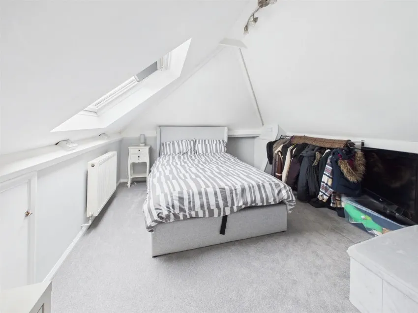 Merevale Road, Elmbridge, photo 14