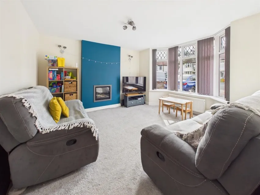 Merevale Road, Elmbridge, photo 2