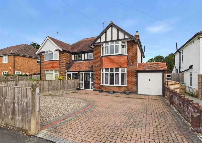 4 bed house for sale, Merevale Road, Elmbridge