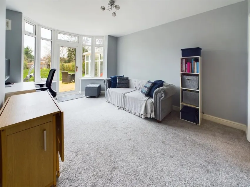 Merevale Road, Elmbridge, photo 6