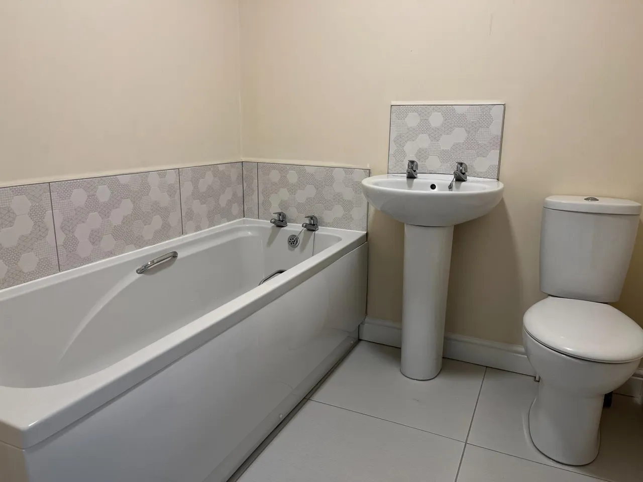Westgate, Sleaford, NG34, photo 8