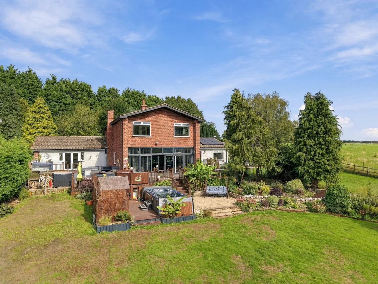 May Lodge Drive, Rufford, NG22, photo 2