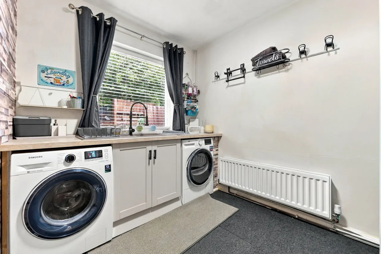 May Lodge Drive, Rufford, NG22, photo 14