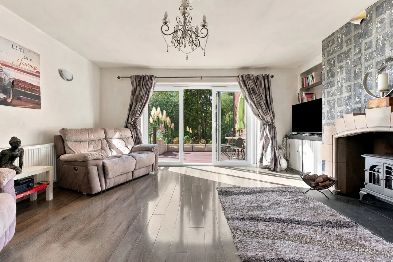 May Lodge Drive, Rufford, NG22, photo 16