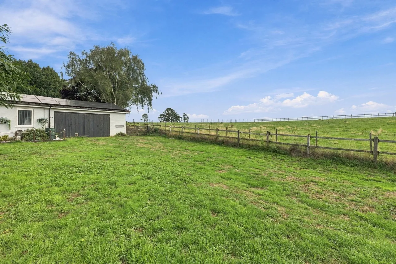 May Lodge Drive, Rufford, NG22, photo 46