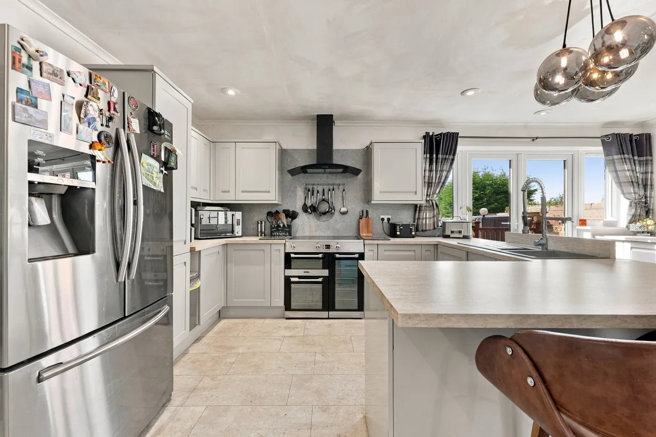 May Lodge Drive, Rufford, NG22, photo 10